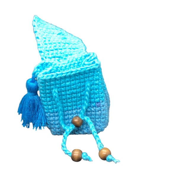 Handmade Crochet Mini Bag Keychain – Blue Colorblock, with Heart Button & Tassel - Picture 10 of 15
